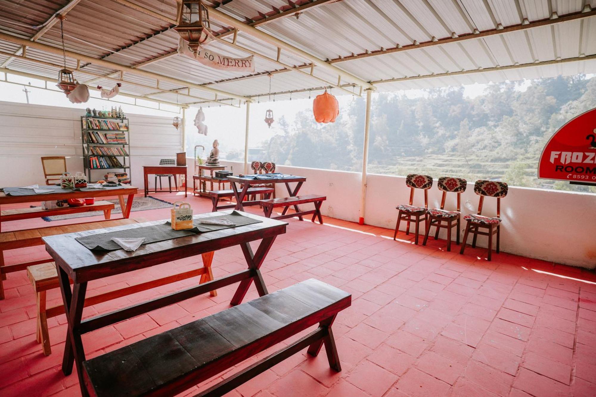 Frozen Monks Homestay *